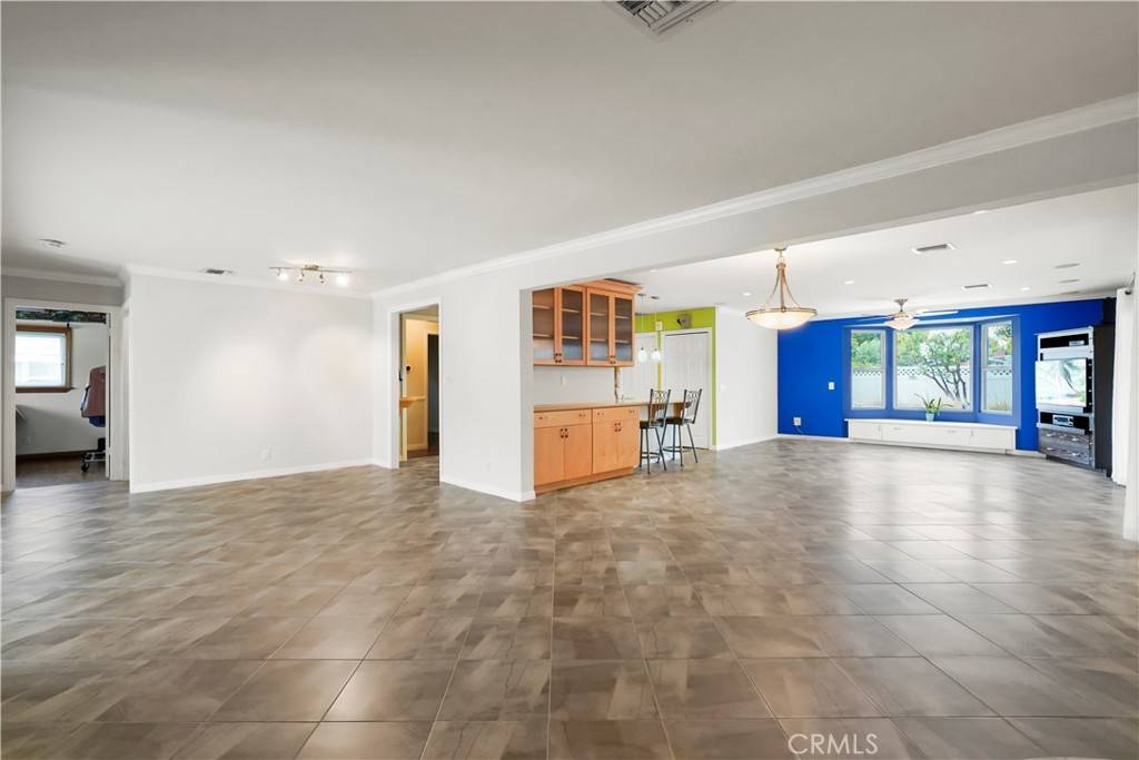 Granada Hills, CA 91344,17068 Celtic