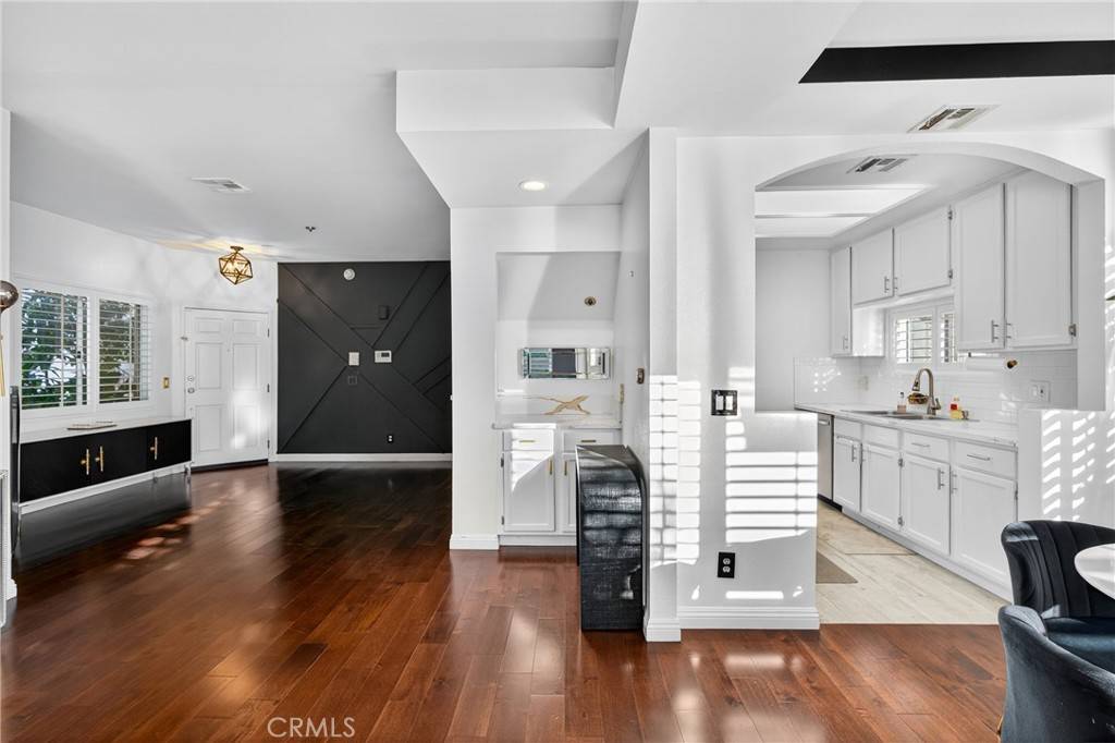 Reseda, CA 91335,7236 Amigo #113