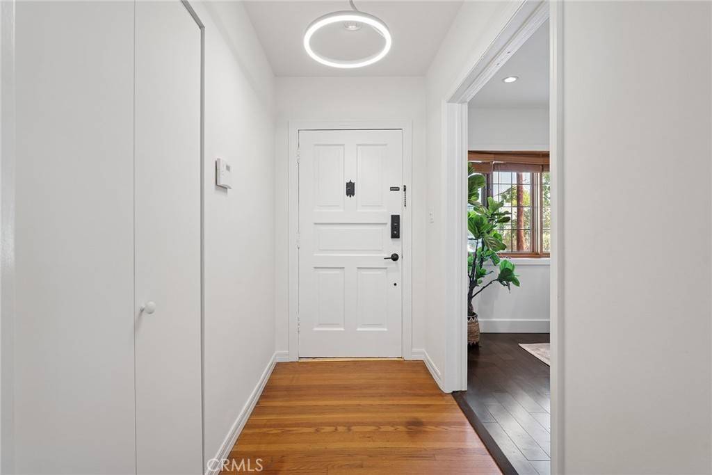 Sherman Oaks, CA 91423,13530 Morrison