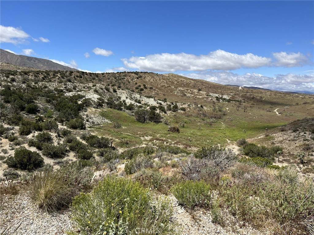 Juniper Hills, CA 93543,0 Longview Rd/Punchbowl Rd/Vic Ave Y6