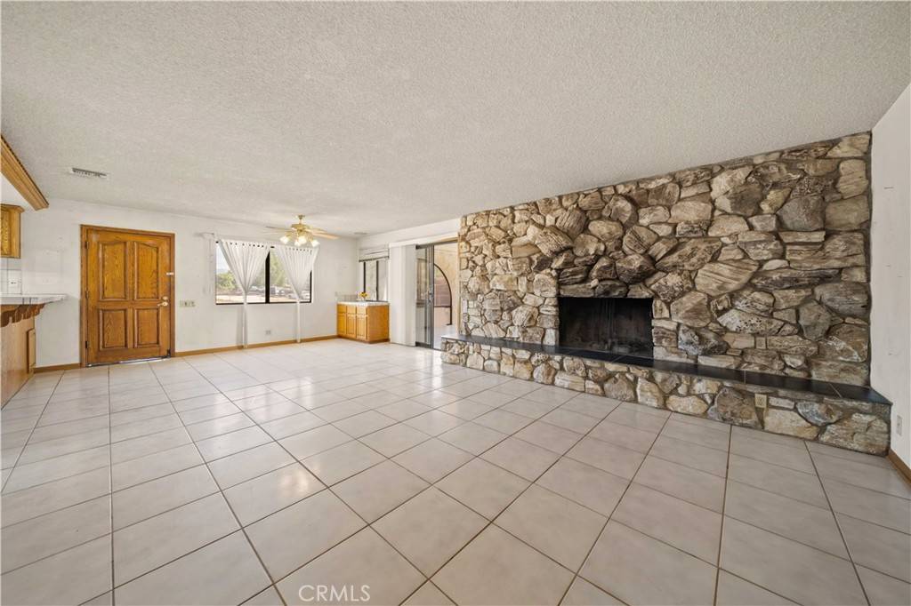Acton, CA 93510,33004 SW Dorama AVE W