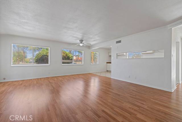 Lancaster, CA 93534,45157 16th W