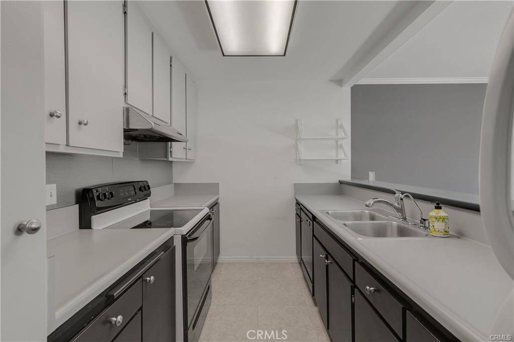 Pasadena, CA 91106,1127 E Del Mar #334