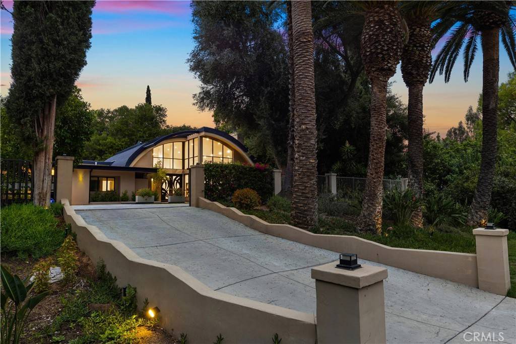 Tarzana, CA 91356,4415 Vanalden AVE