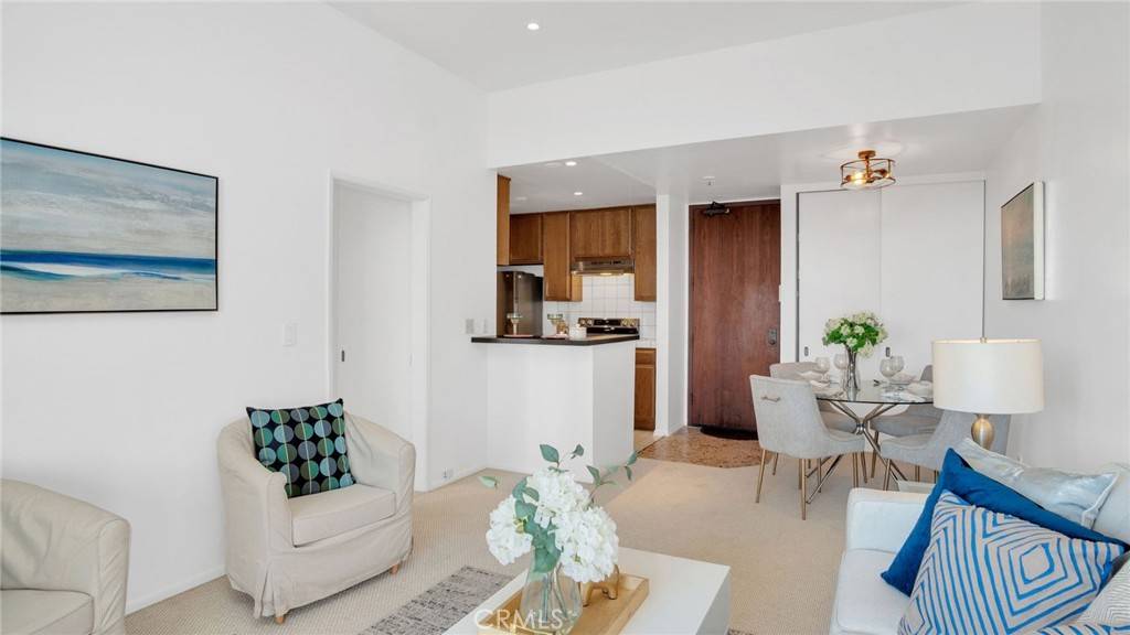 Los Angeles, CA 90012,222 S Central Ave #432