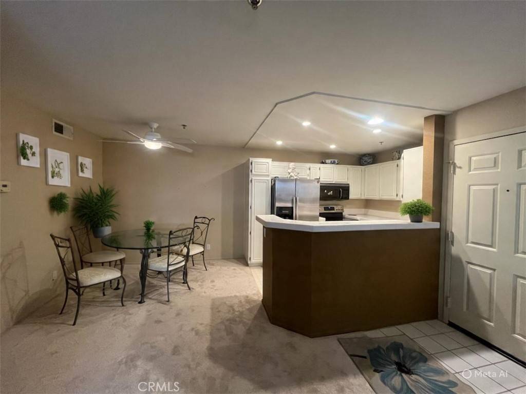 Oak Park, CA 91377,5837 Oak Bend Ln #311