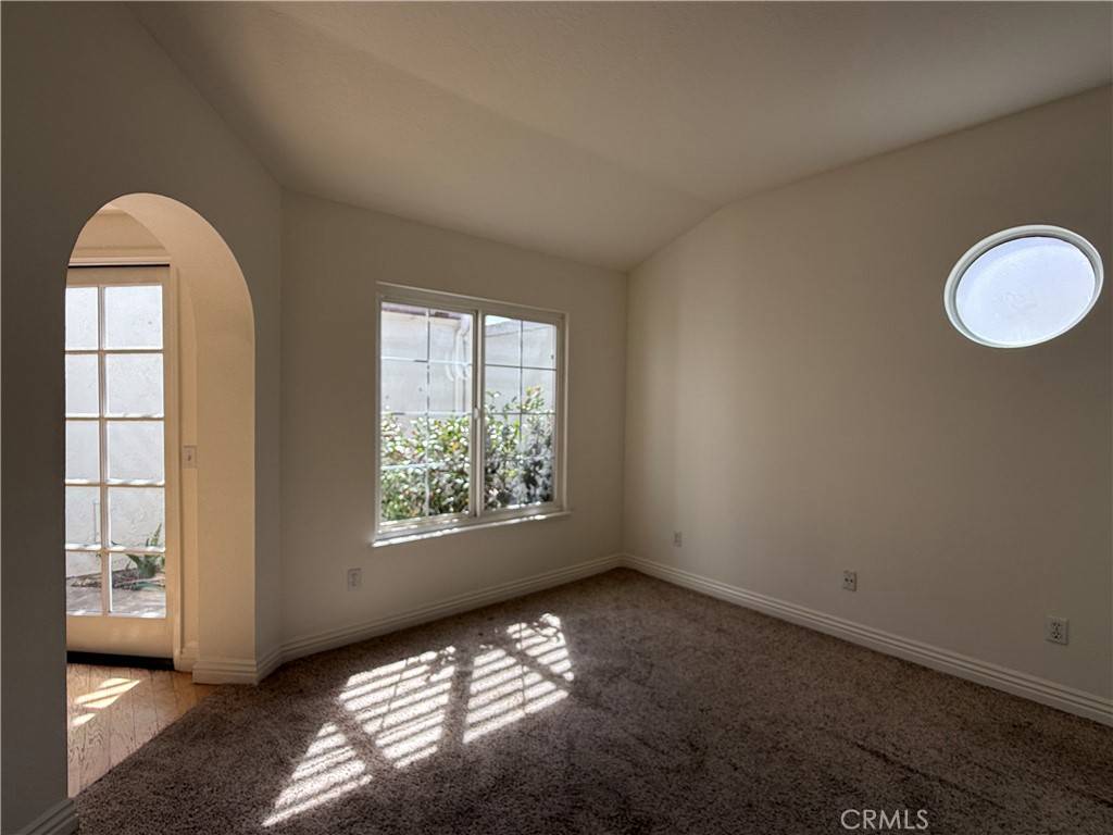 Valencia, CA 91355,24315 Taranto AVE