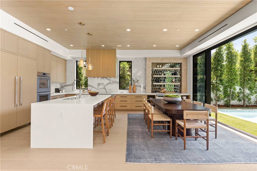 Sherman Oaks, CA 91423,13536 Morrison ST