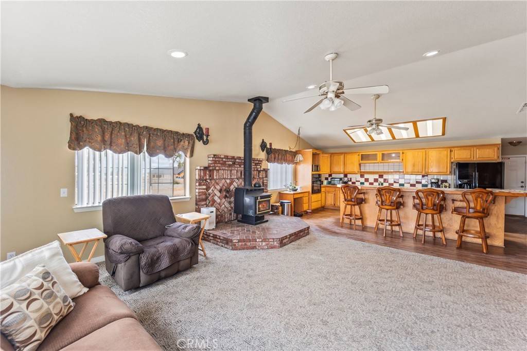 Littlerock, CA 93543,35552 80th E
