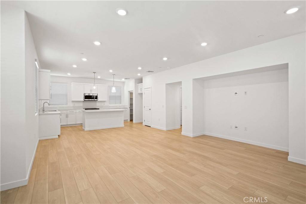 Pico Rivera, CA 90660,9335 Via Azul