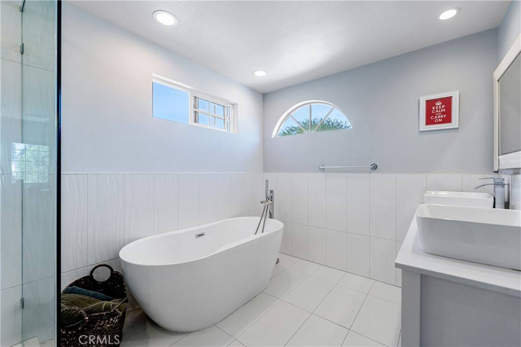 Encino, CA 91436,16762 Otsego