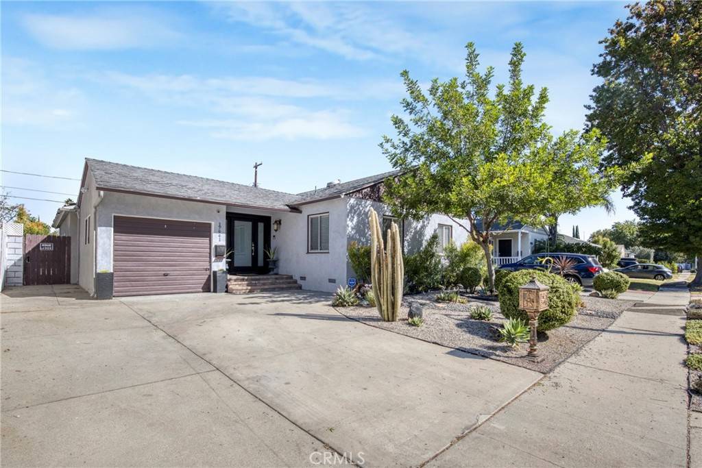 Encino, CA 91316,17941 Emelita ST
