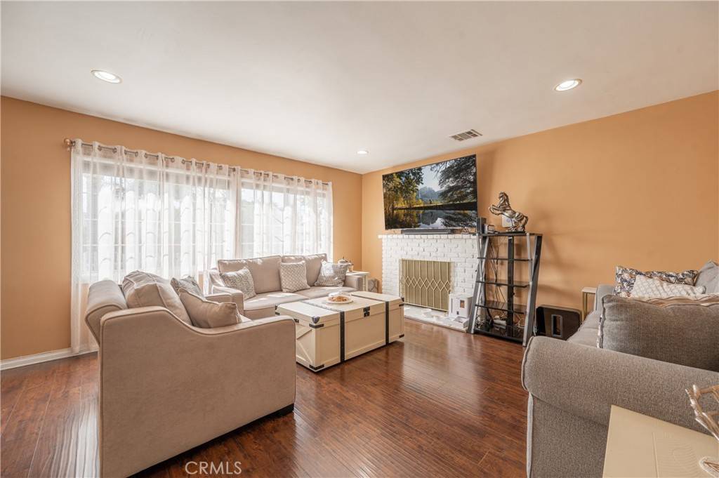 Reseda Ranch, CA 91335,18801 Wyandotte