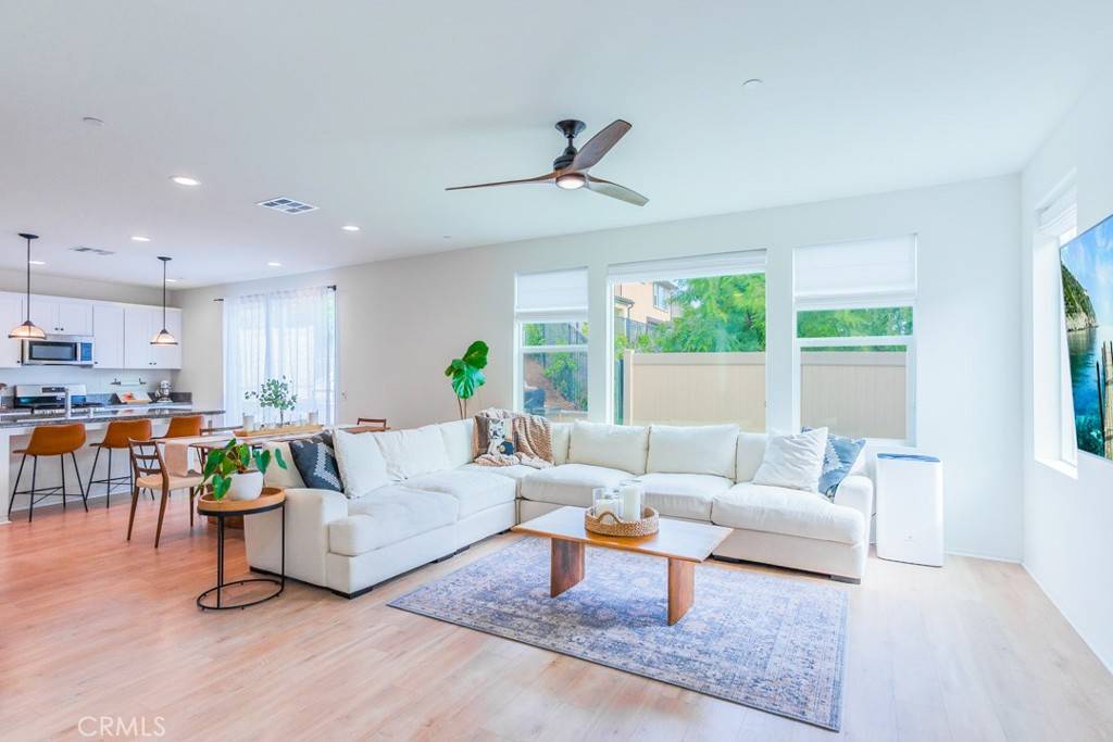 Saugus, CA 91350,18148 Jupiter