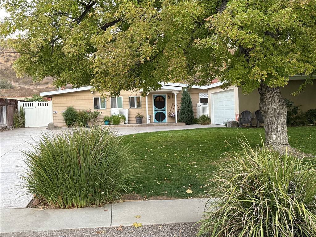 Saugus, CA 91350,27362 Santa Clarita