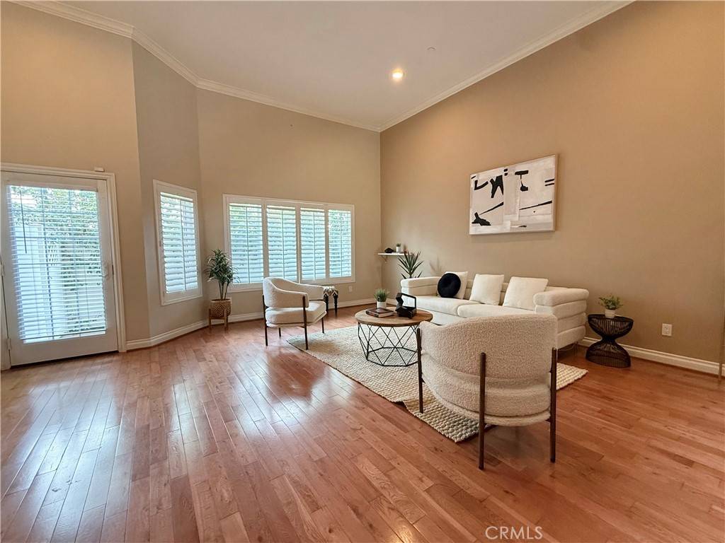 Agoura Hills, CA 91301,5241 Colodny DR #403