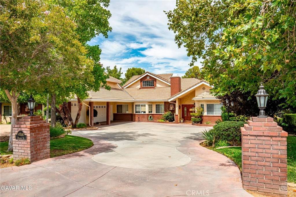 Palmdale, CA 93551,41504 Mission DR