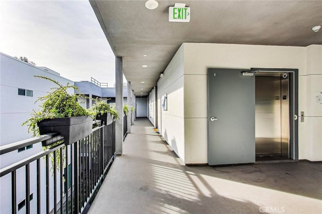North Hollywood, CA 91601,11616 Burbank BLVD #PH1