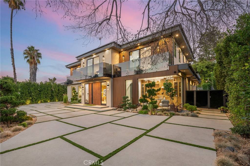 Tarzana, CA 91356,5244 Tampa Ave