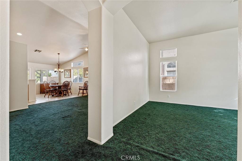 Palmdale, CA 93551,4221 Cocina