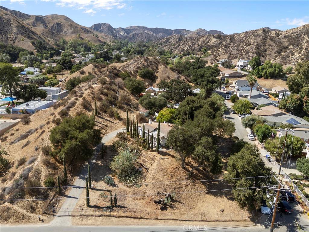 Val Verde, CA 91384,29027 Val Verde RD