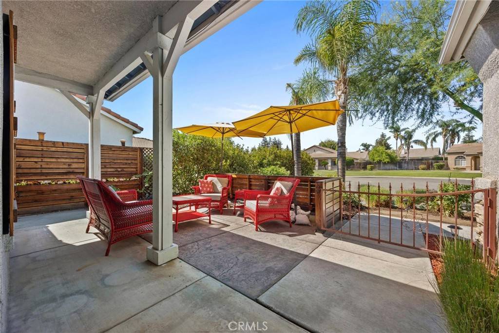 Bakersfield, CA 93312,5510 Edge Water CT