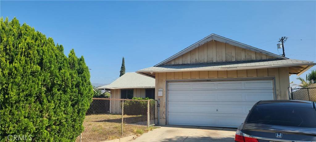 Pacoima, CA 91331,11010 Borden