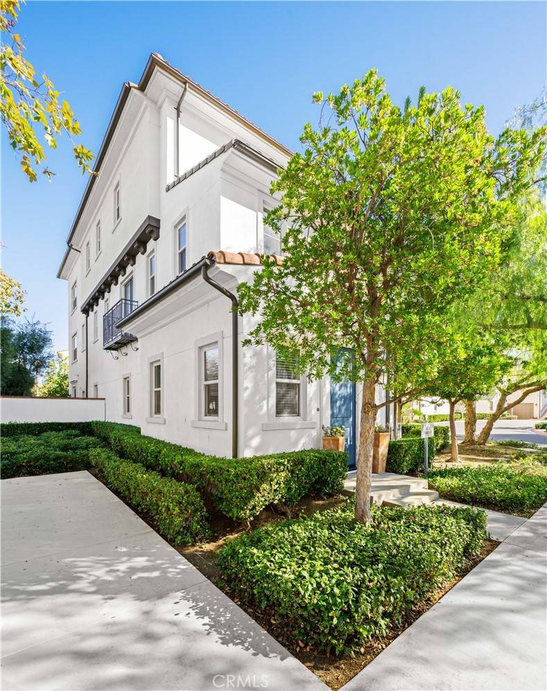 Saugus, CA 91350,26265 Prima Way