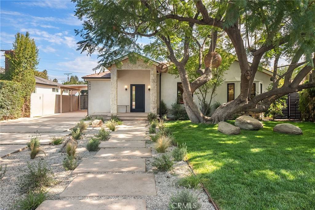 Valley Village, CA 91607,5444 Morella Ave