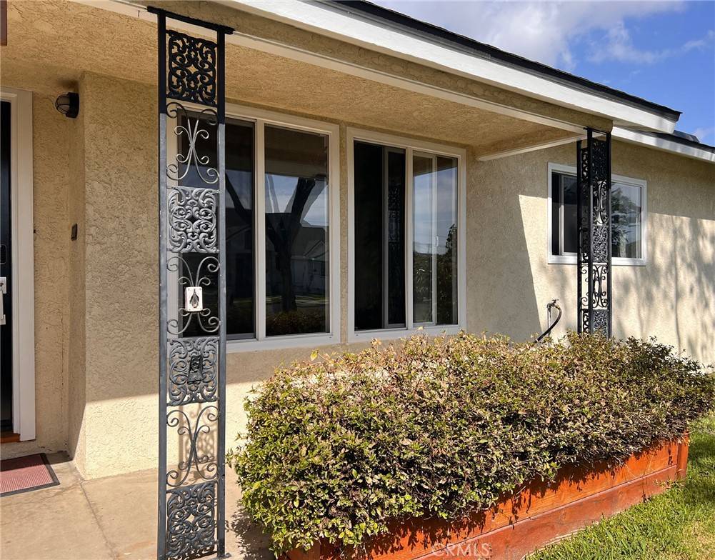 Long Beach, CA 90815,6431 E El Roble