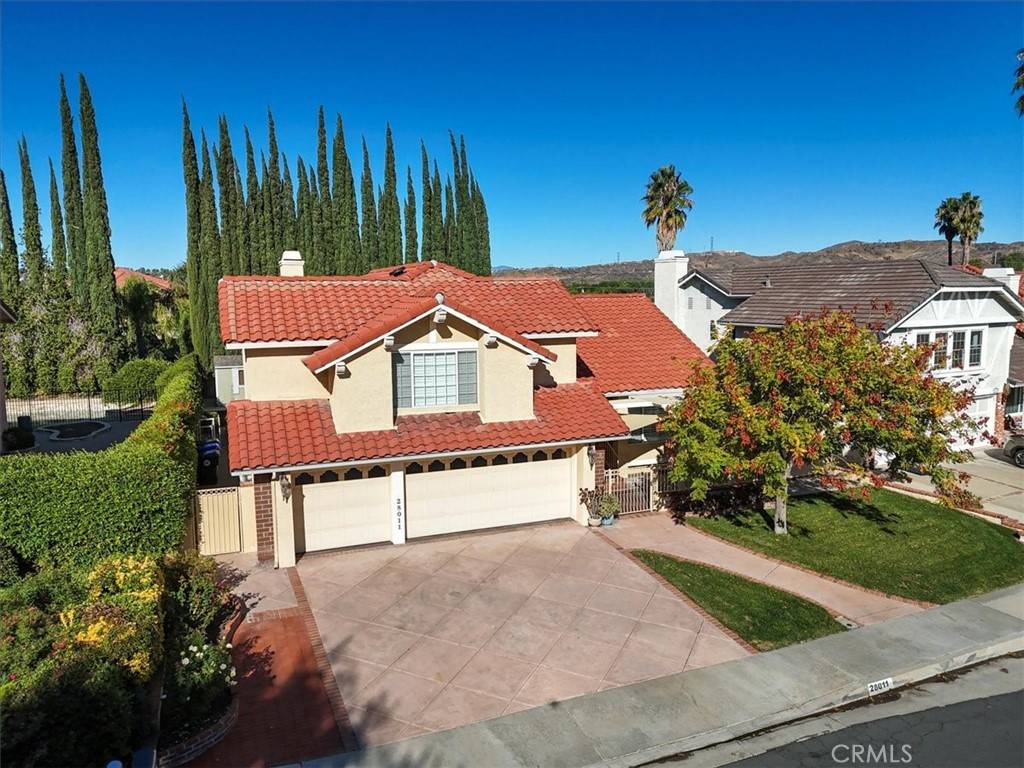 Saugus, CA 91350,28011 Charles