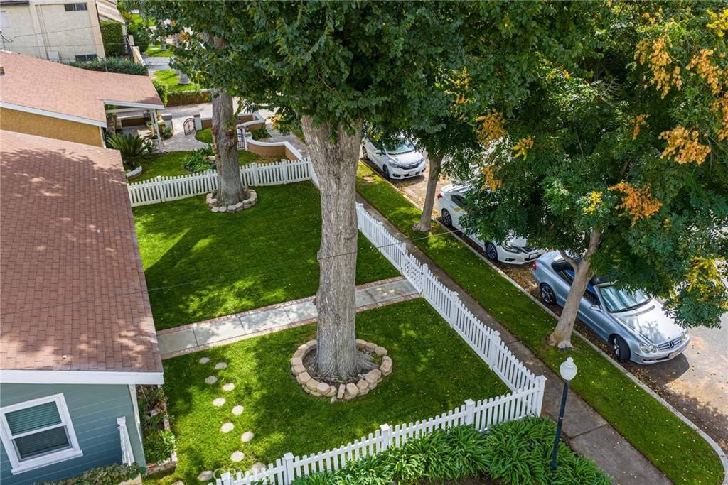 Newhall, CA 91321,25032 Walnut ST