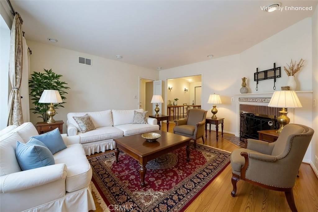 Los Angeles, CA 90049,433 S Bundy DR