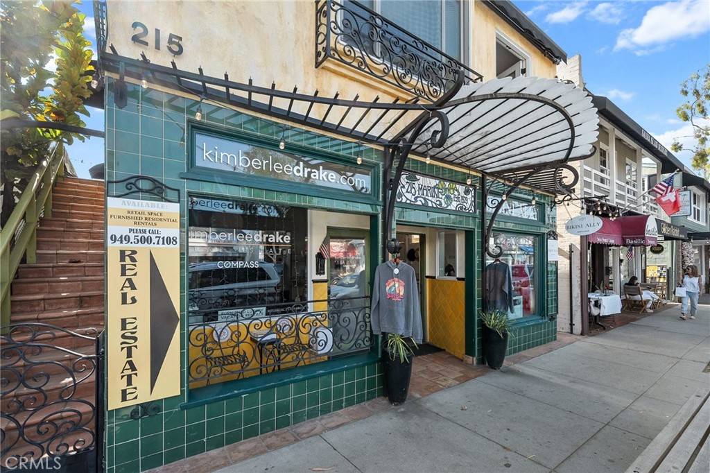 Newport Beach, CA 92662,215 Marine