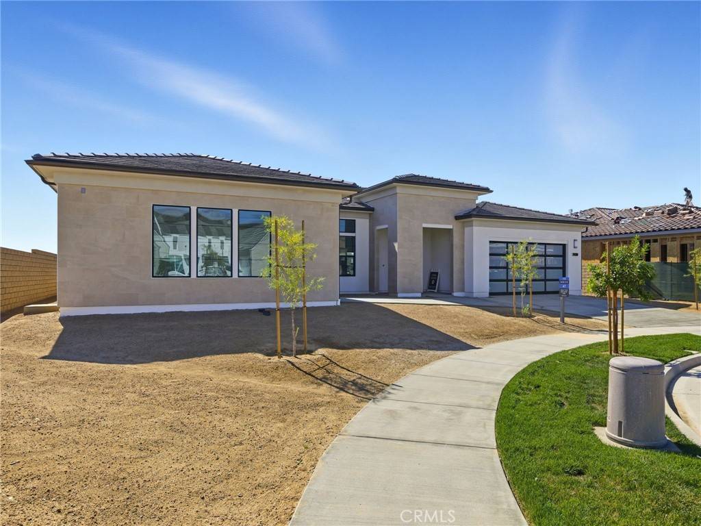 Valencia, CA 91354,24150 W Corte Zafiro