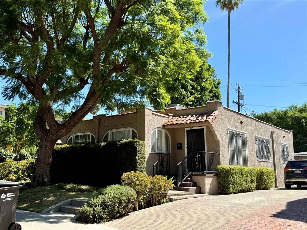 West Hollywood, CA 90046,1016 N Harper