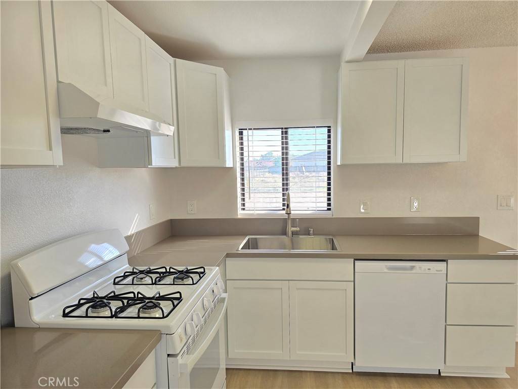 Kern, CA 93505,8249 Catalpa AVE #A