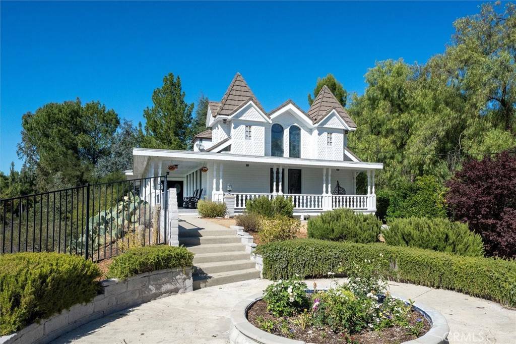 Agoura Hills, CA 91301,28933 Wagon RD