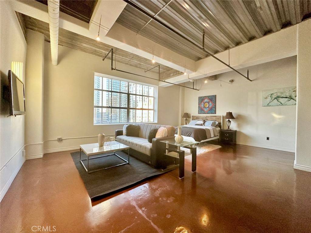 Los Angeles, CA 90013,312 W 5th ST #1105