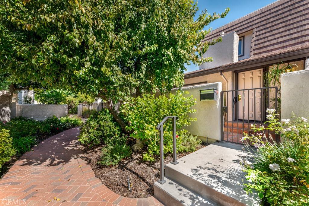 Woodland Hills, CA 91367,6226 Nita AVE