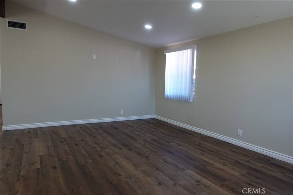 Palmdale, CA 93550,38467 36th E