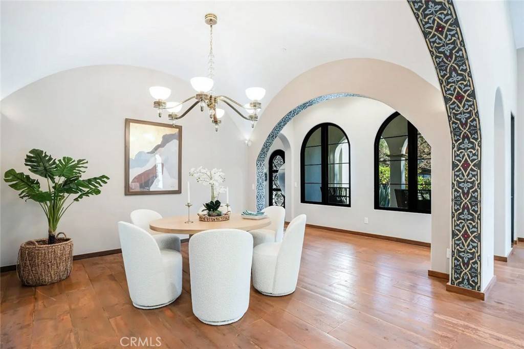 Agoura Hills, CA 91301,6451 Chesebro RD