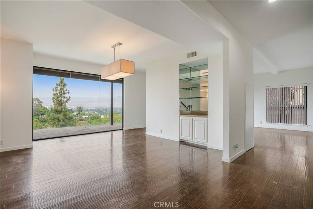 Studio City, CA 91604,3622 Roberts View