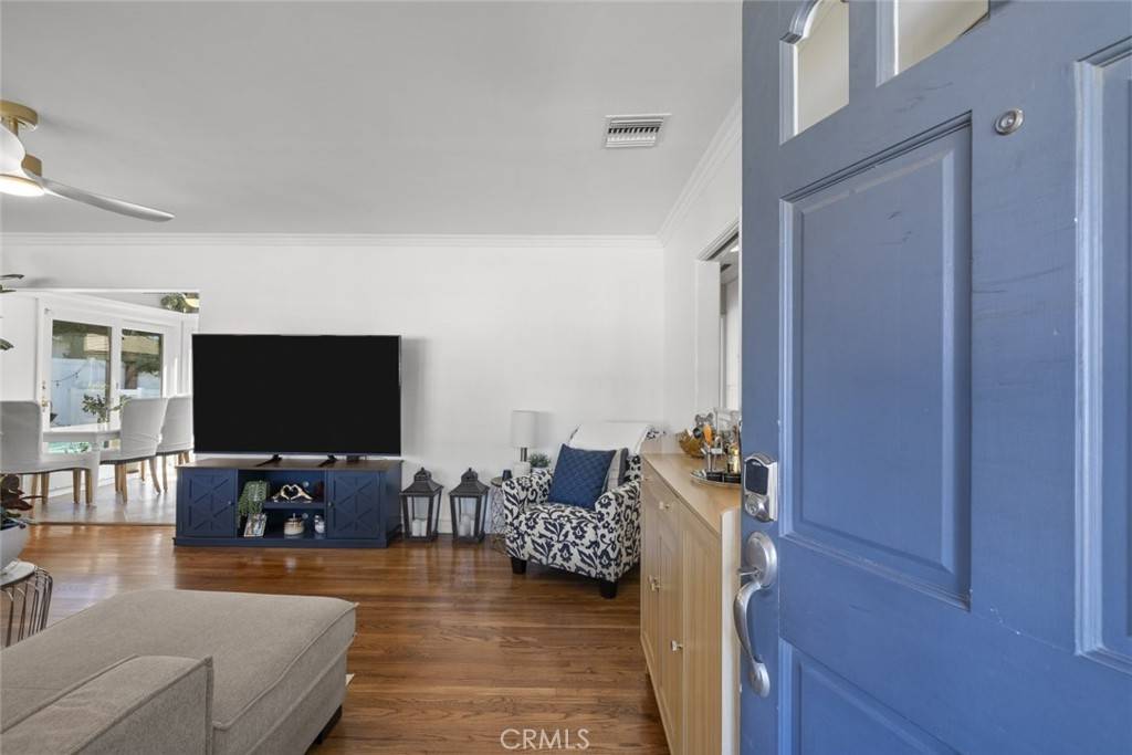 Granada Hills, CA 91344,11022 Zelzah AVE