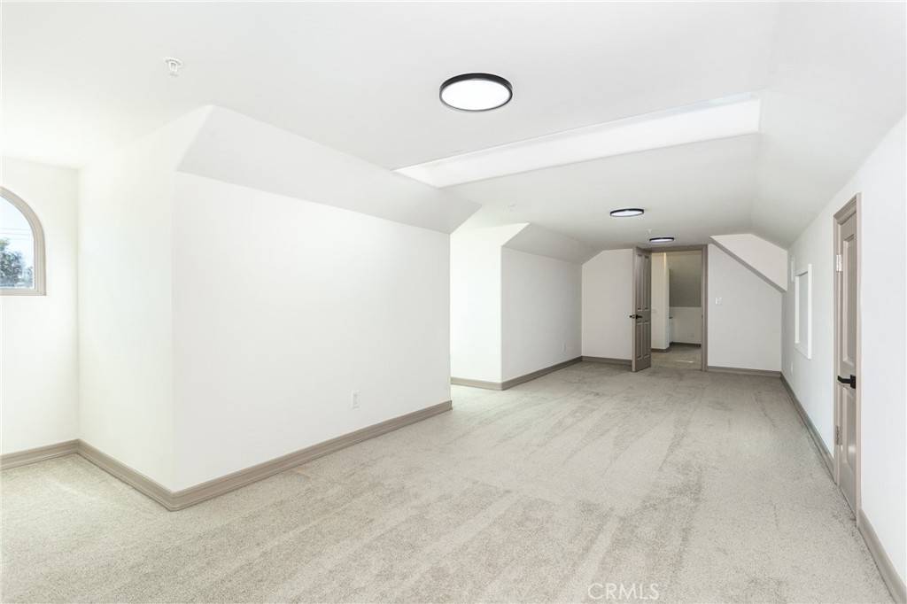 Canyon Country, CA 91390,30903 Carmen