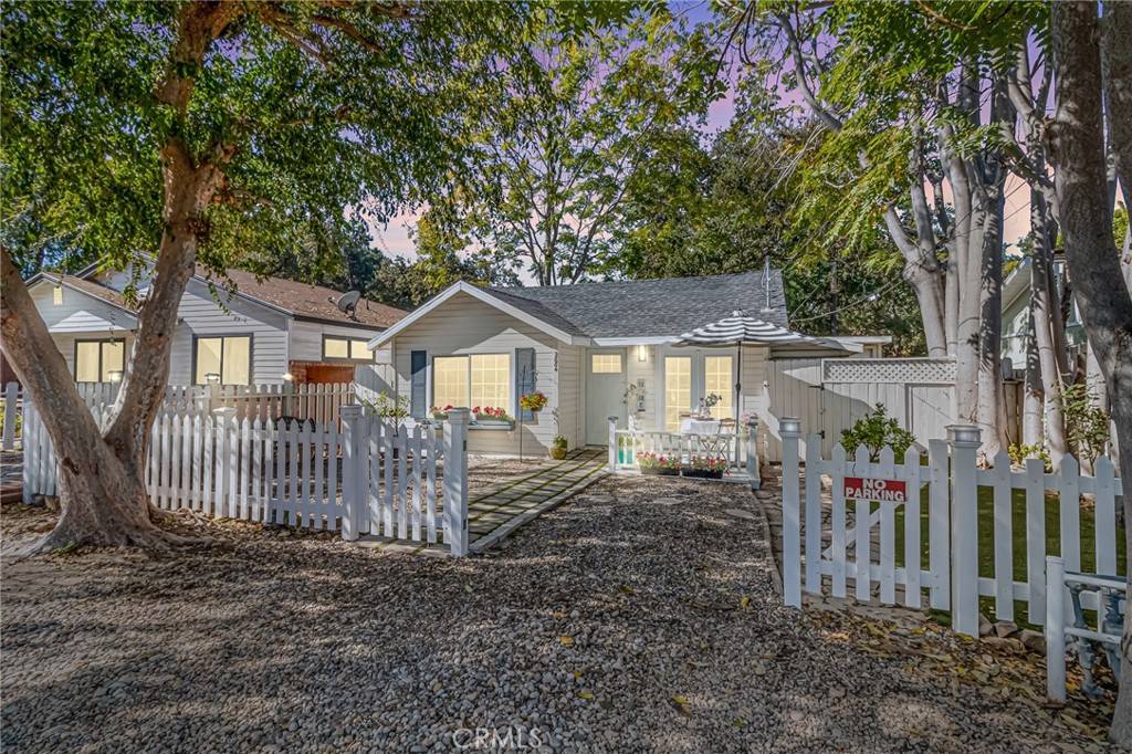 Thousand Oaks, CA 91362,2884 Crescent-Way Thousand Oaks WAY