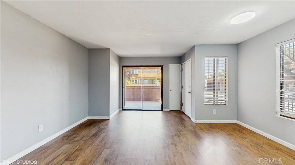 Fontana, CA 92335,9020 Newport AVE #17