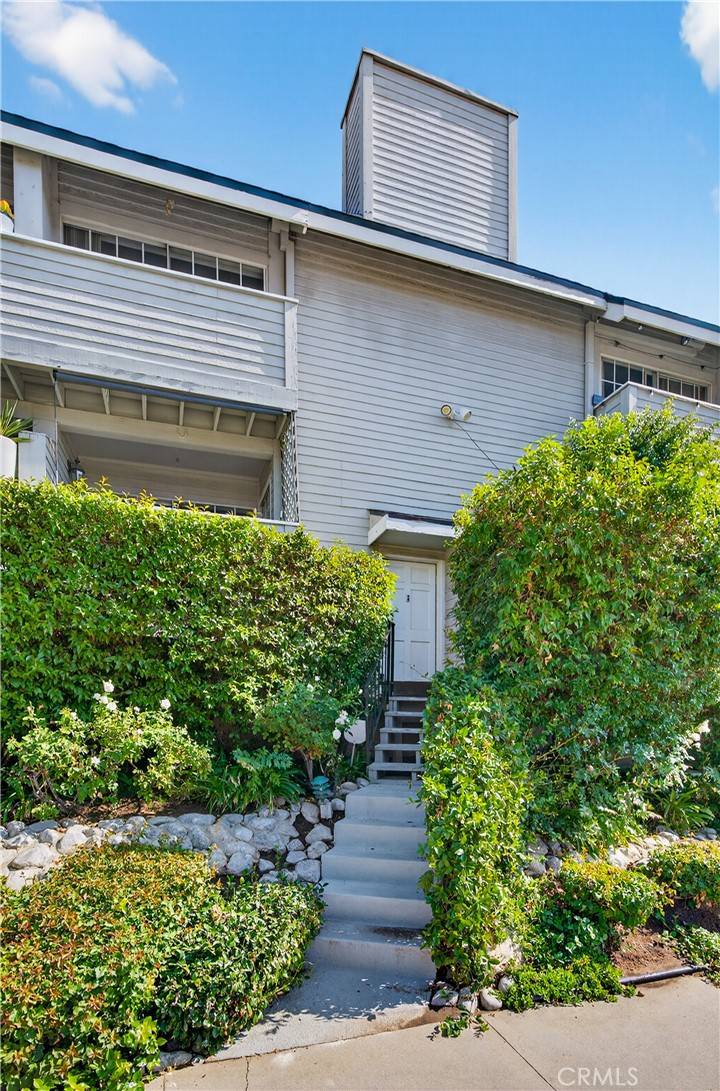 Valley Village, CA 91607,12460 Weddington ST #3