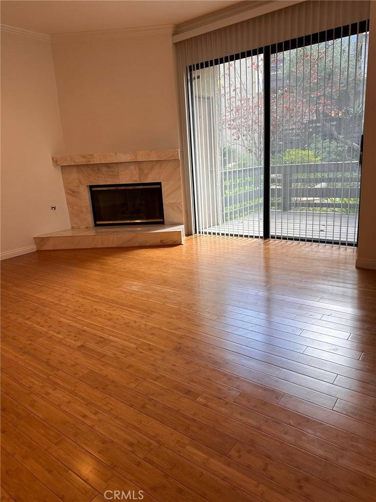 Woodland Hills, CA 91367,21900 Marylee ST #277