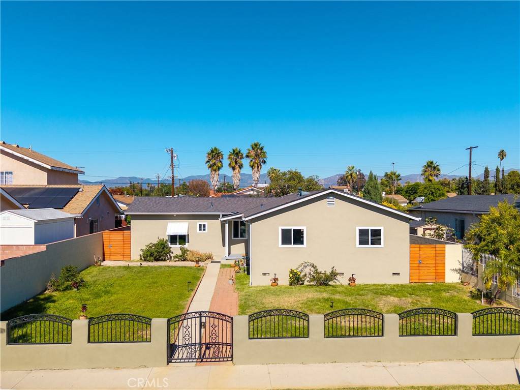 North Hollywood, CA 91605,13069 Strathern ST